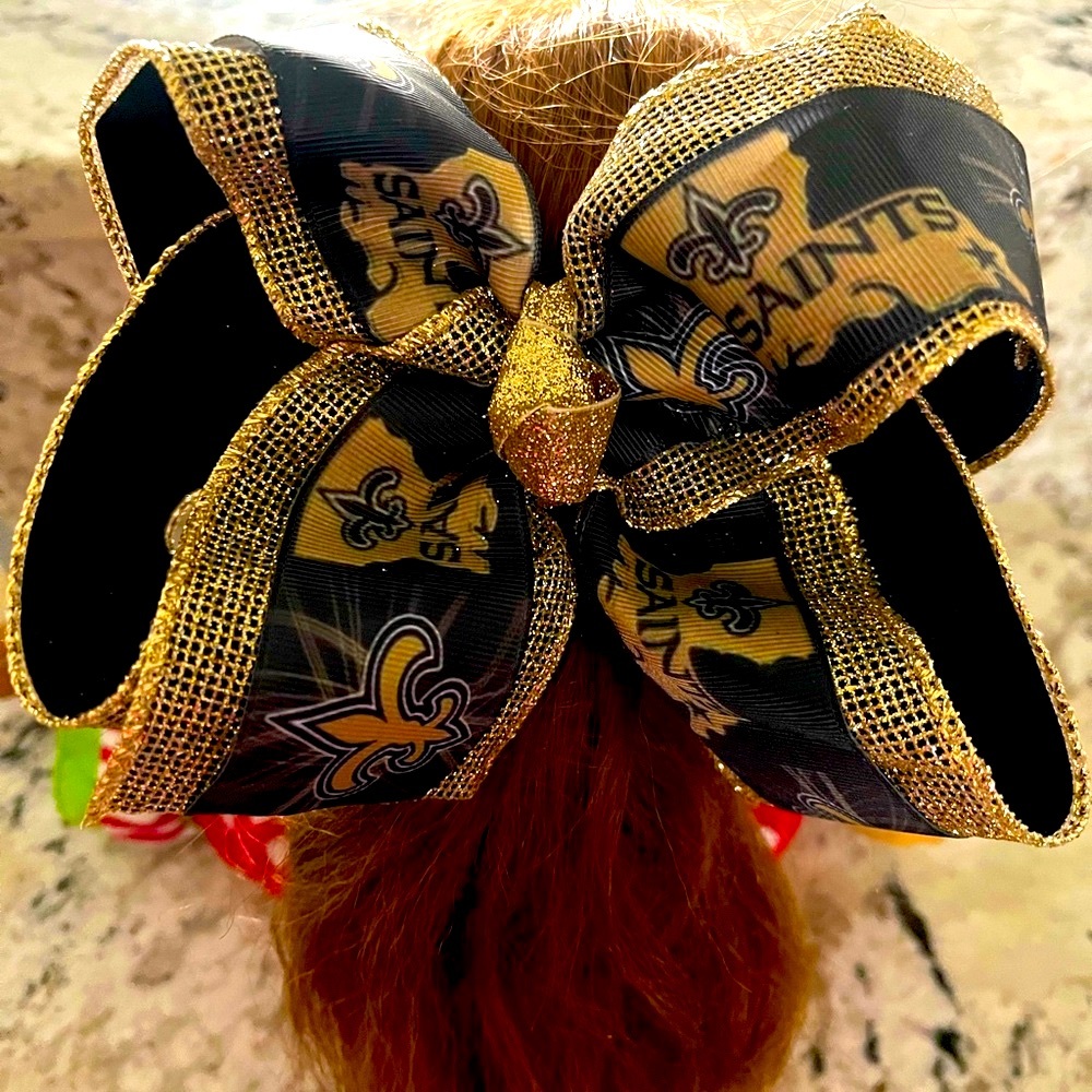Saints Bow